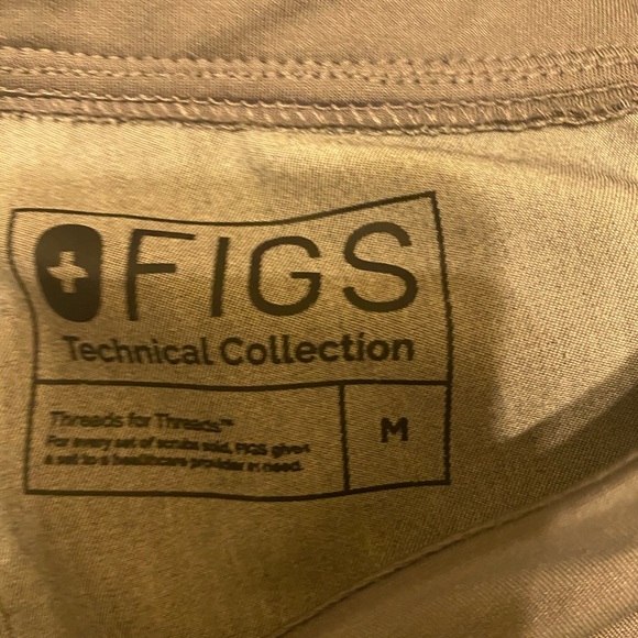 Yola figs scrub pants. - Picture 4 of 4